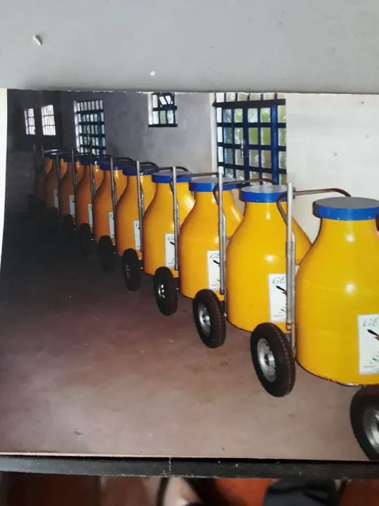Carrinhos para venda de sucos